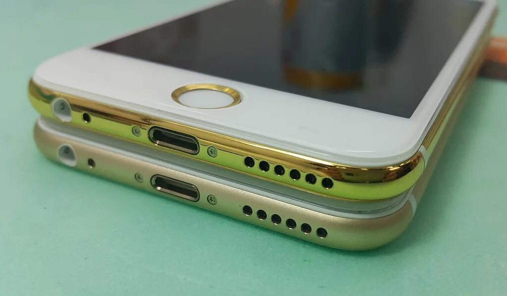 Gold 6.24. Iphone 6 Gold. Айфон 6 золотой. Золотой айфон 24k. Iphone 6 Gold фото.