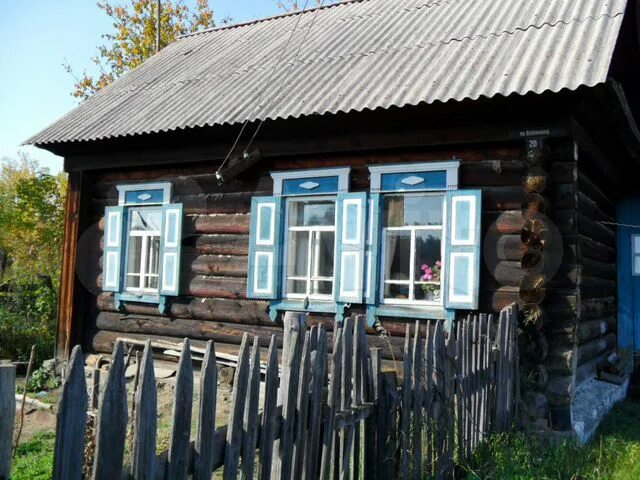 Дома в троицком районе алтайский край. Село боровлянка алтайский край. Кусак алтайский край. Село тальменка. Дома в троицком районе алтайский край.