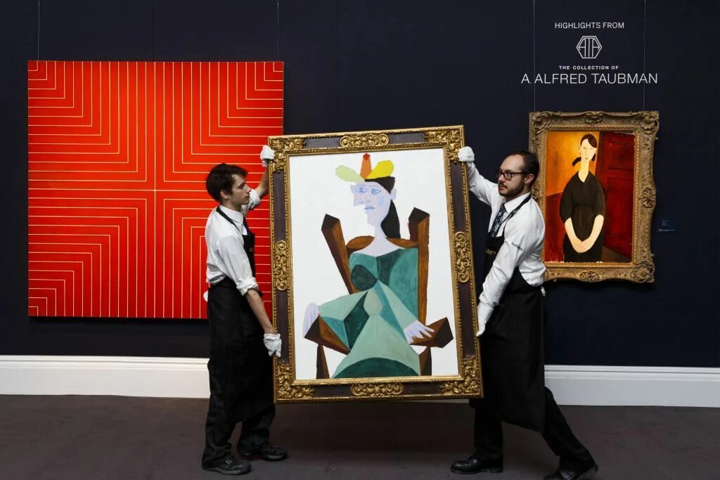 Аукционный дом сотбис sotheby's. Аукцион современного искусства. Сотбис картины. Дорогая картина на аукционе. Аукционный дом sotheby's.