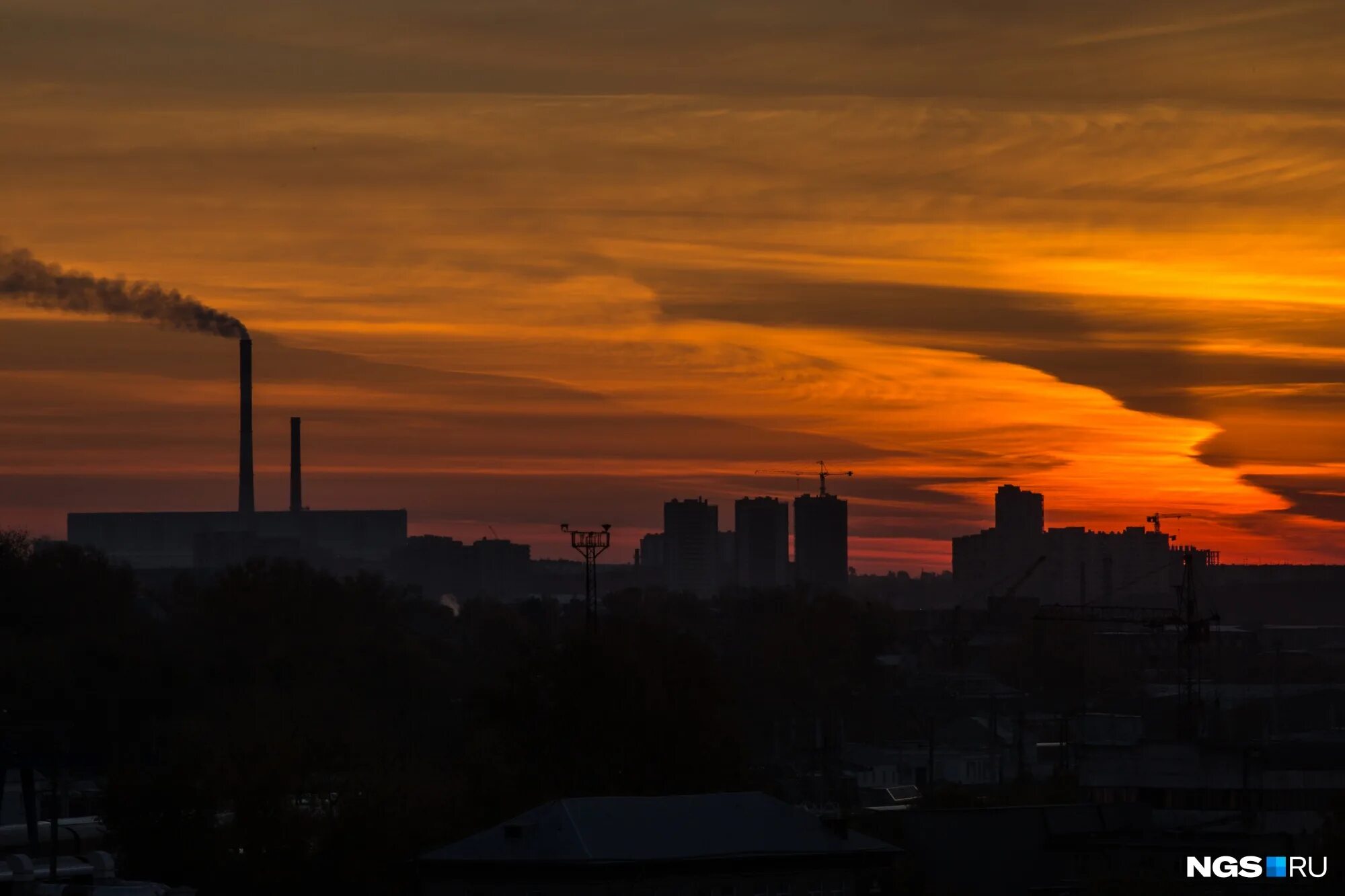 Гул над городом. Гул в небе Екатеринбург. Гул (город). Гул в небе ночью сегодня Кстово.