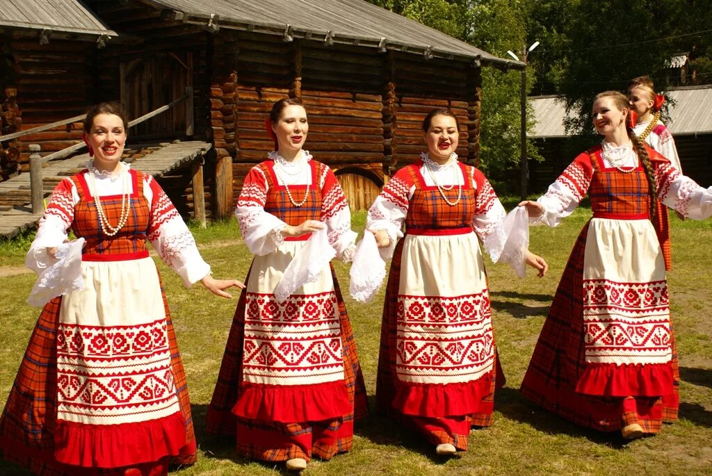 Русский национальный костюм. Традиционная русская одежда. Поморский национальный костюм. Люди в русских народных костюмах. Песни людей из народа