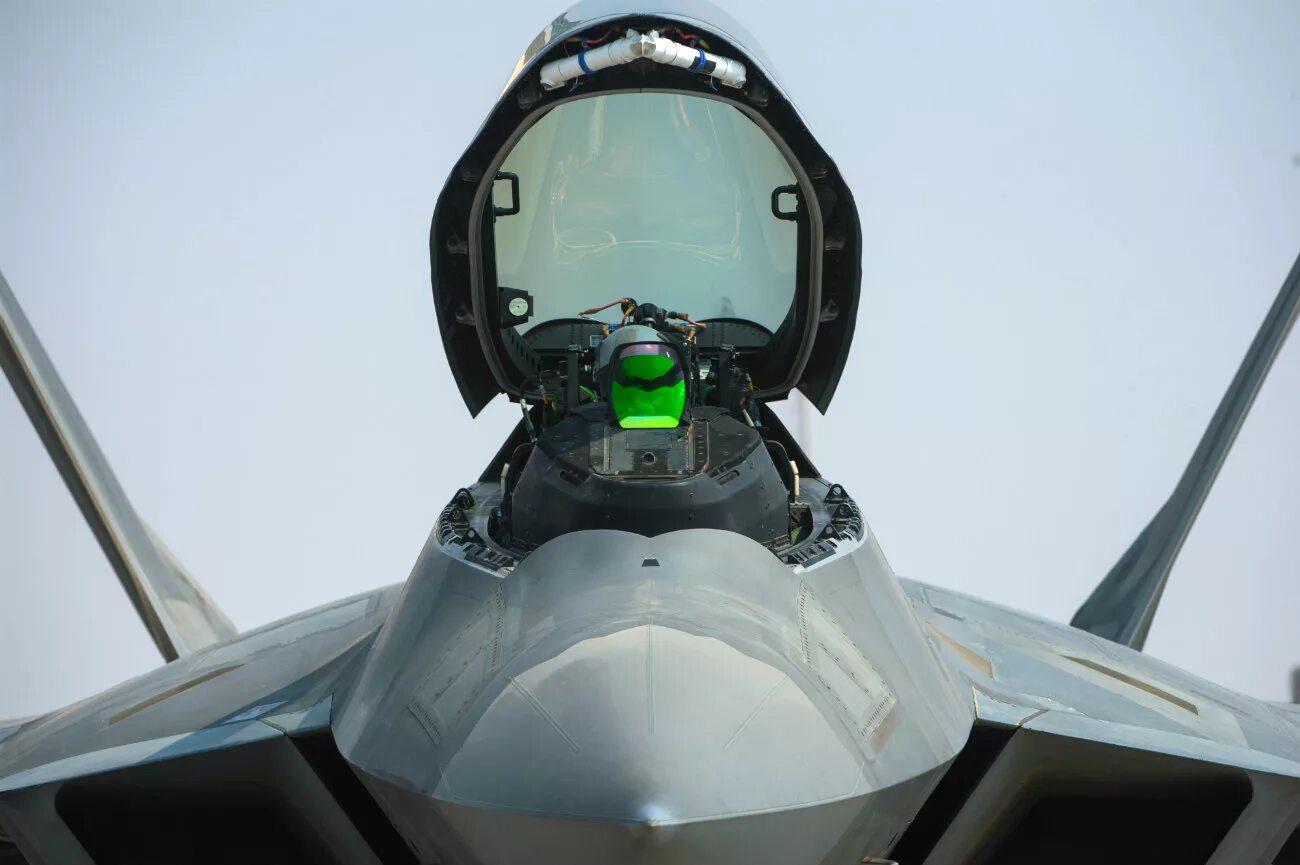 F-22 Raptor Cockpit. F22 Raptor. Кабина f-22. Ф-22 Раптор кабина.