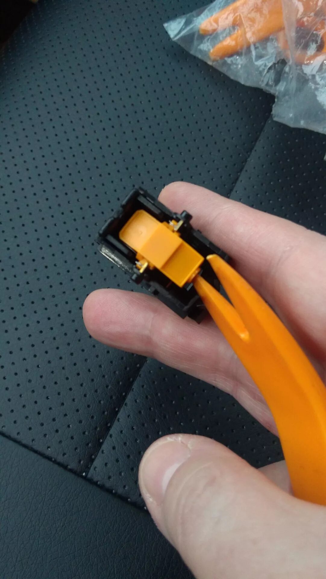 Лампочки подсветки подогрева ларгус. Лампочки подсветки кнопок ларгус т3. 2w. Лампочки подсветки кнопок ларгус. Лампа кнопки стеклоподъемника ларгус артикул.