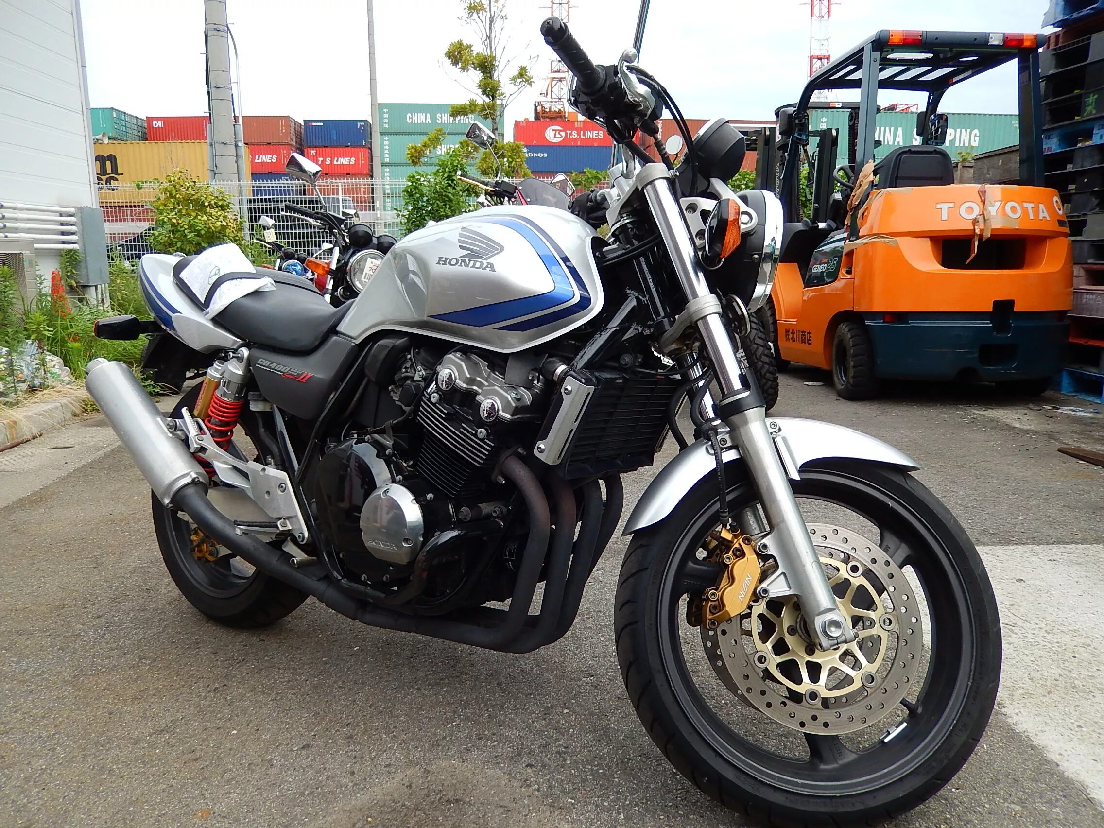 Cb 400 sf. Honda cb400sf. honda cb 400. honda cb400sf vtec. honda cb 400 vtec 2.