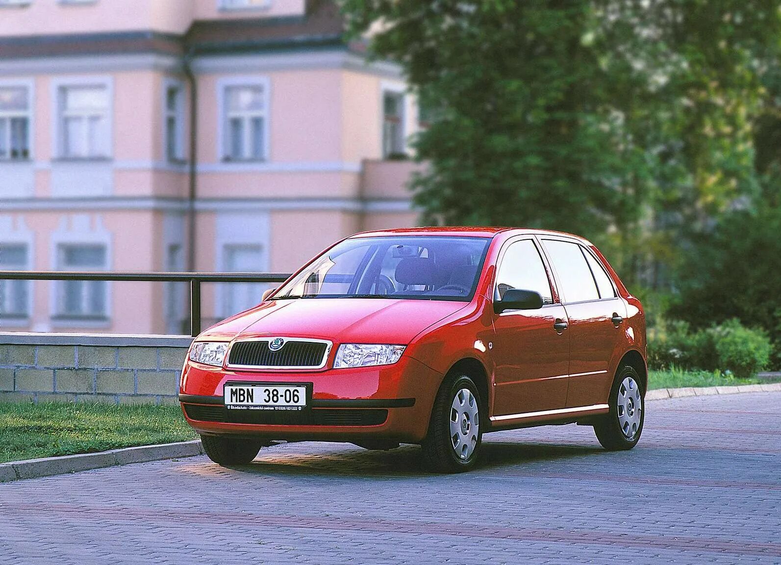 Шкода Фабия 1. Skoda Fabia 2000. Skoda Fabia 1 Red. Skoda Fabia 1.6. Fabia хэтчбек