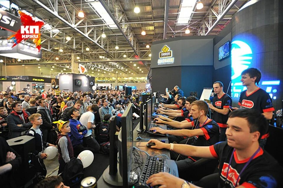 Игромир 2019 москва. Выставка компьютерных игр. Esports games. Игромир 2020. Выставка компьютеров москва.