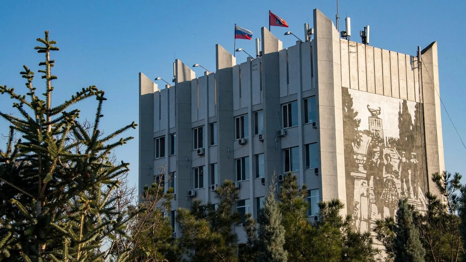 Правительство севастополя губернатор. Дом правительства севастополя. мэрия севастополя. здание администрации севастополя. здание правительства города севастополя.