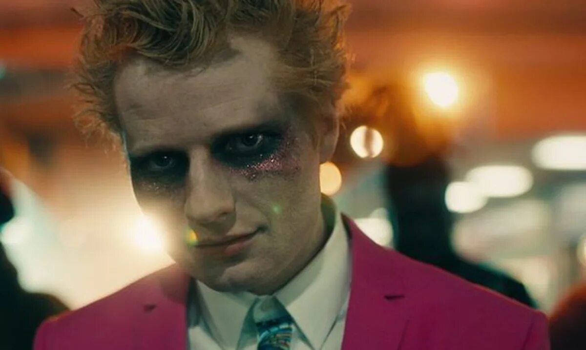 Ed sheeran habits песня. Эд ширан bad habits. эд ширан клип про вампира. bad habits ed sheeran gif.