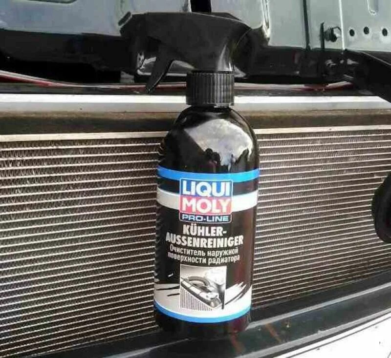 Очистка радиатора автомобиля. Очиститель радиатора наружный Liqui Moly. Пенный очиститель радиатора автомобиля 3m. Химия для промывки системы отопления автомобиля. Приспособление для промывки радиатора автомобиля без снятия.