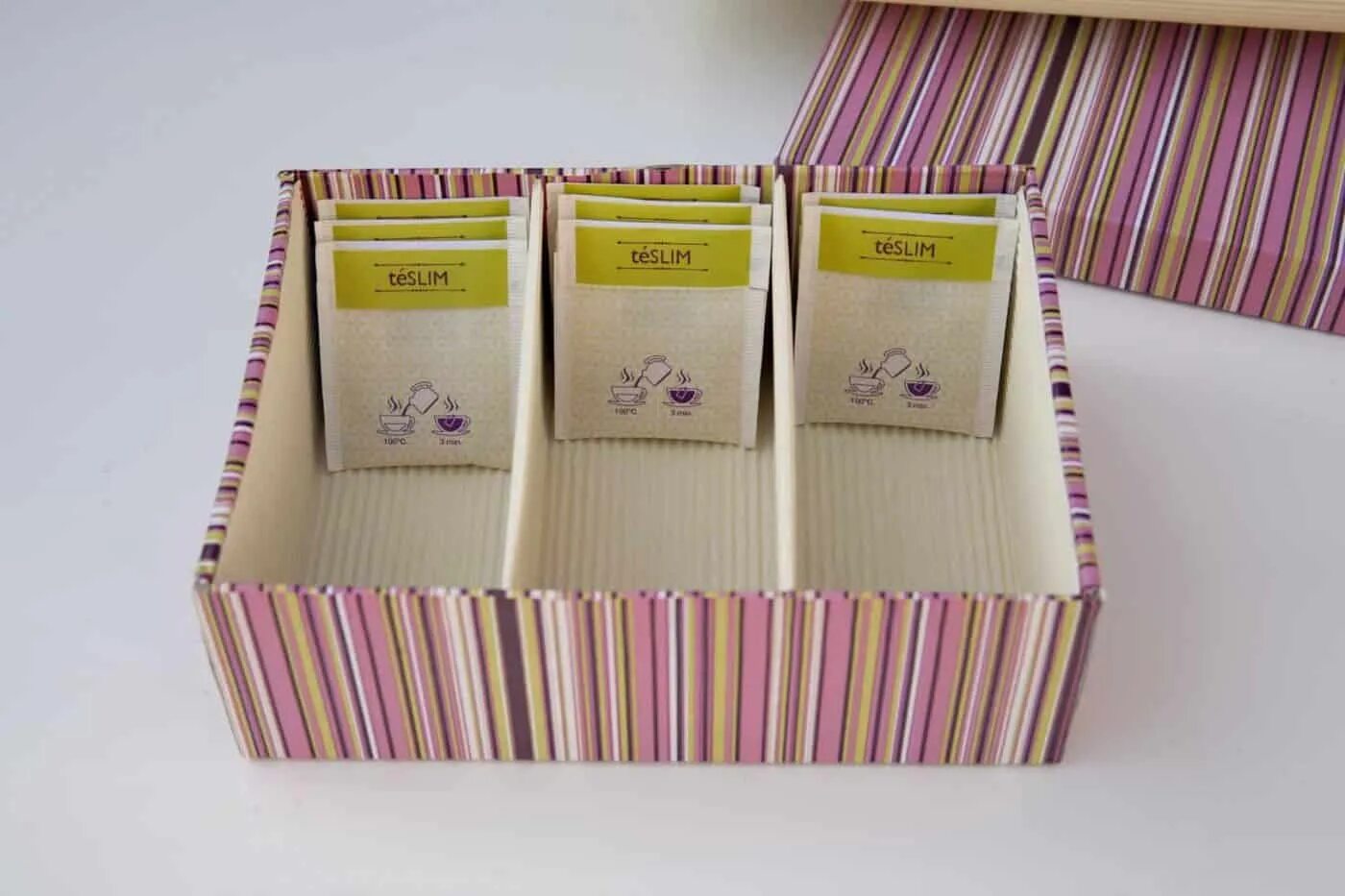 Пакетик под чай. Коробка для чайных пакетов. Коробка для чая в пакетиках. Коробочка для хранения чайных пакетиков. Картонная коробка для чайных пакетиков.