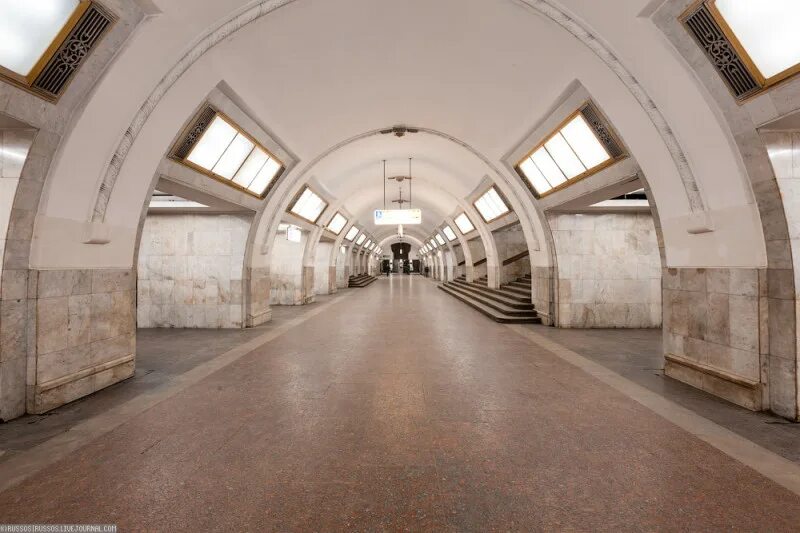 Станция метро третьяковская калининская линия. Метро третьяковская калининская линия. Станция третьяковская калужско-рижской линии. Станция метро третьяковская. Метро третьяковское фото.