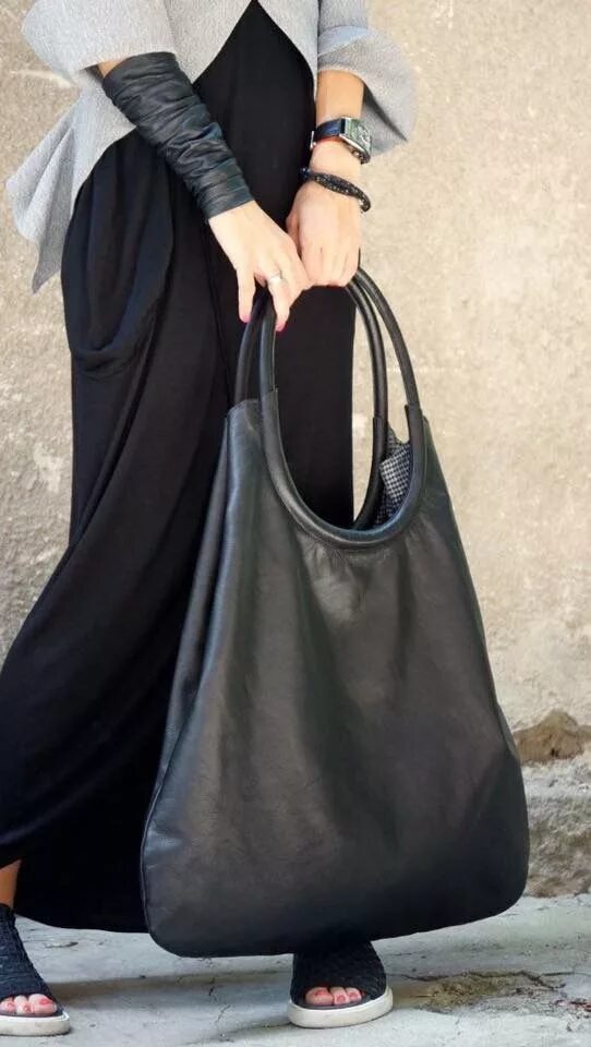 Большая мягкая сумка. Сумка-тоут женская кожаная. Сумка шопер тоут bag. Большие кожаные сумки. Большая женская сумка.