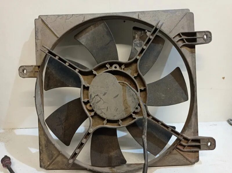 Вентилятор охлаждения чери тигго т11. Диффузор вентилятора чери тигго 3. Вентилятор чери тигго. T11-1308120-01. Вентилятор чери тигго.