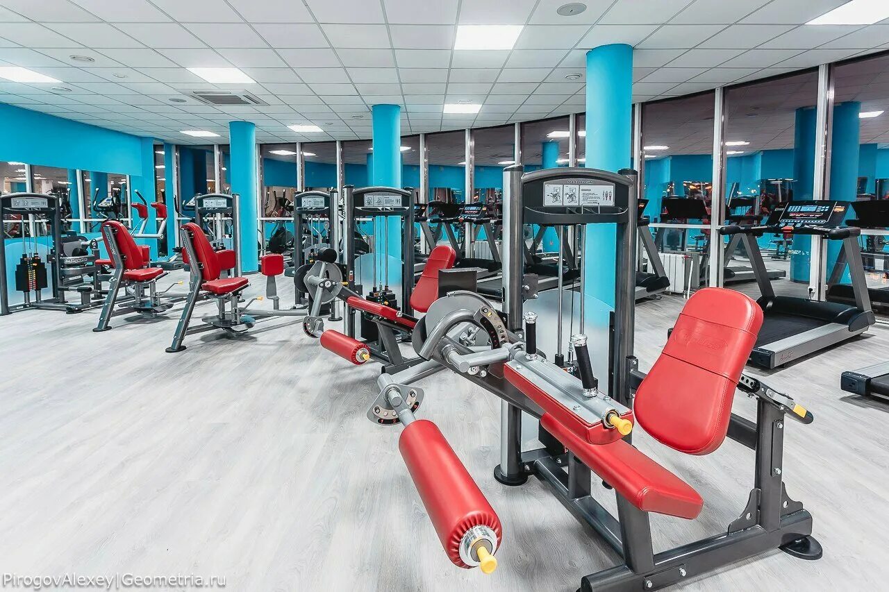 Aversfit екатеринбург зал. акция тренажерный зал. Extreme fitness екатеринбург алатырь. фан фан спортзал. фитнес центр екатеринбург академический.