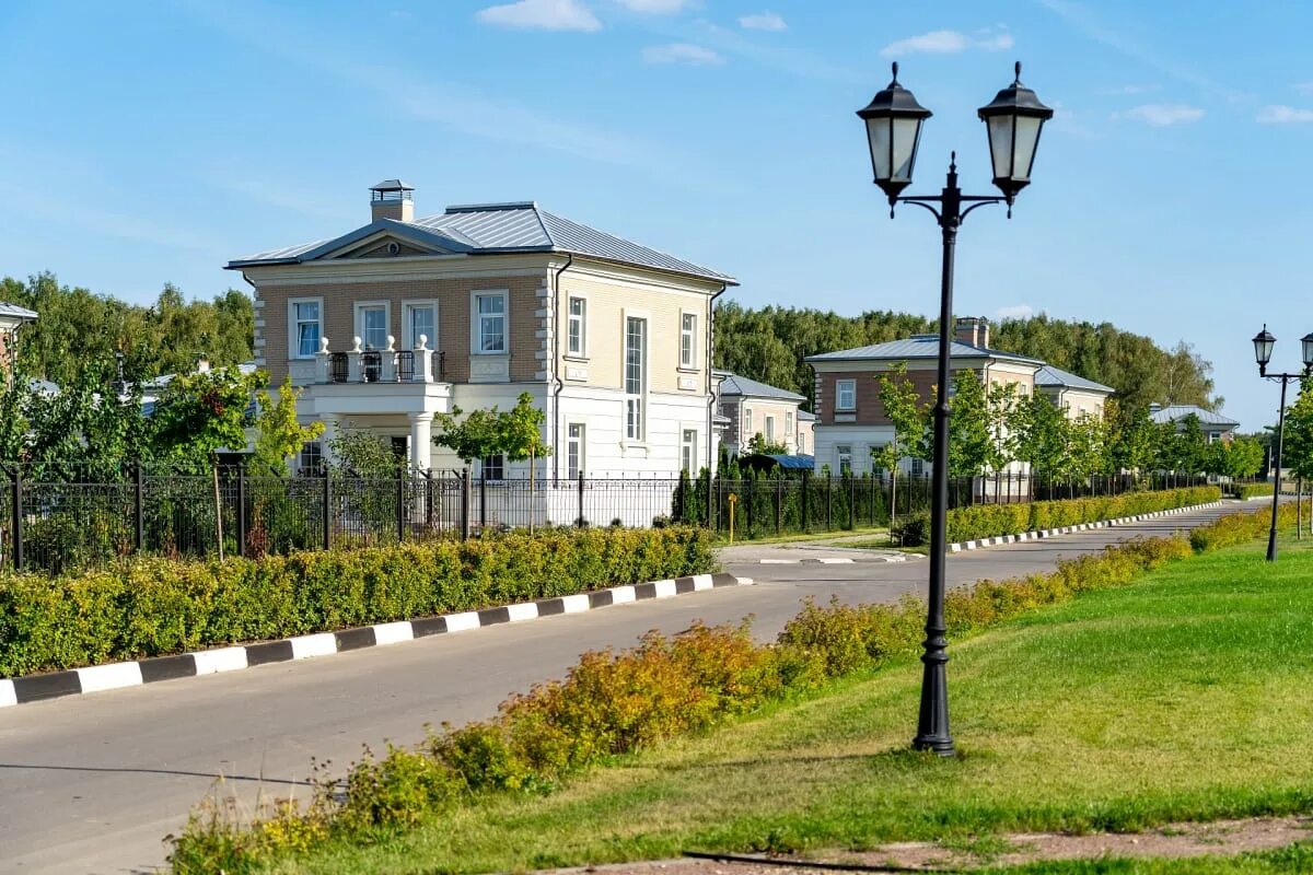 Орлов коттеджный поселок московская область. Коттеджный поселок орловъ. Кп орловский. Жк орлово ленинский район. Кп орловский.