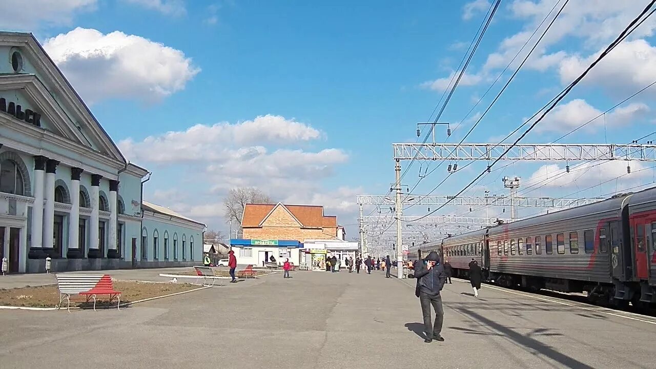 Сальск ЖД вокзал. Станция Сальск железная дорога. Сальск город вокзал. Сальск Ростовская область ЖД вокзал.