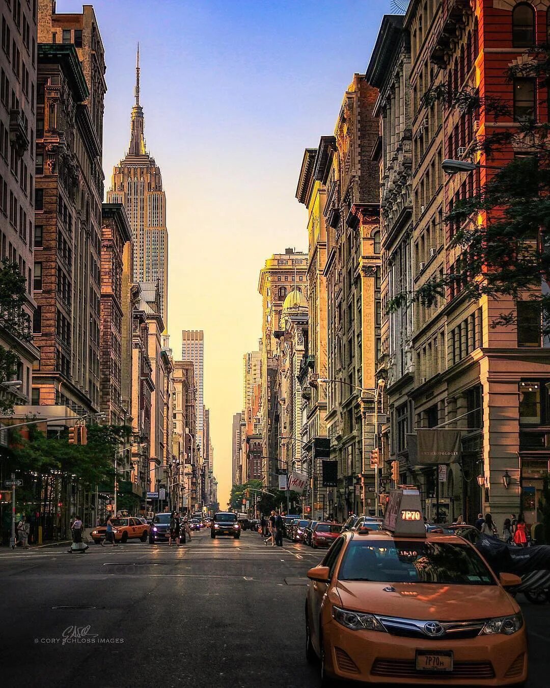 My city new york. Нью-Йорк. Америка Нью-Йорк Манхэттен. Нью-Йорк Манхеттен улицы. Манхэттен Нью-Йорк Нью-Йорк.