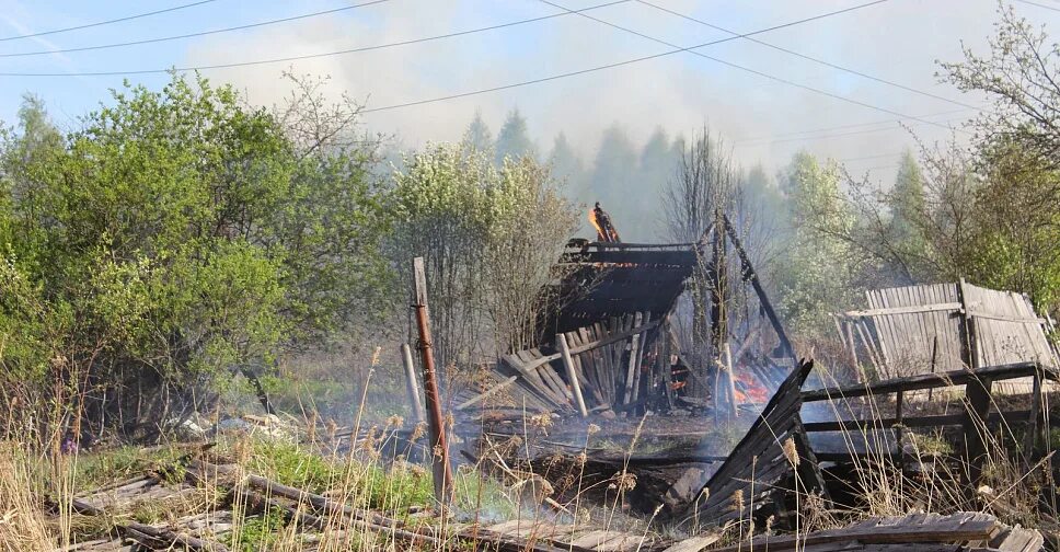 Бологое пожар. Пожар в бологое сегодня. Пожар в бологое сегодня. Дом горит. Пожар в бологое сегодня.
