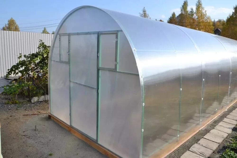 садовод профиль теплицы. парник "новатор-мини" 2м. теплица садовод из чего. теплица внутри. теплица пристенная оц65 п.