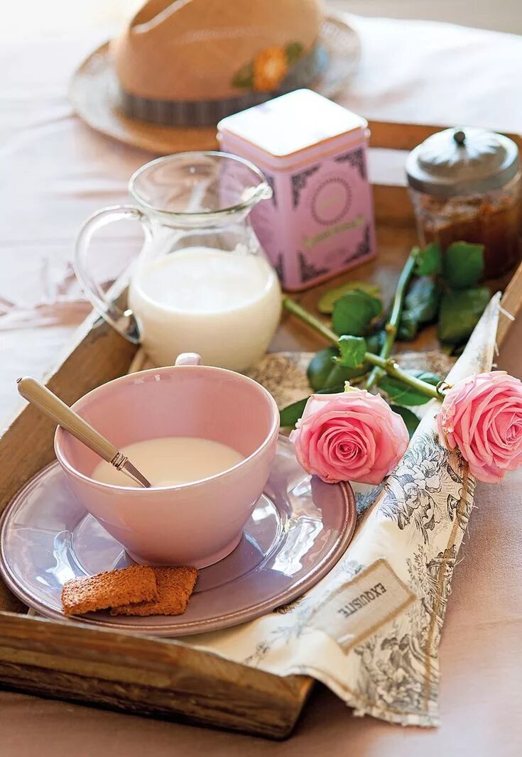 Чай романтика. Утро чай. Завтрак чай. Чаепитие. Завтрак и цветы.