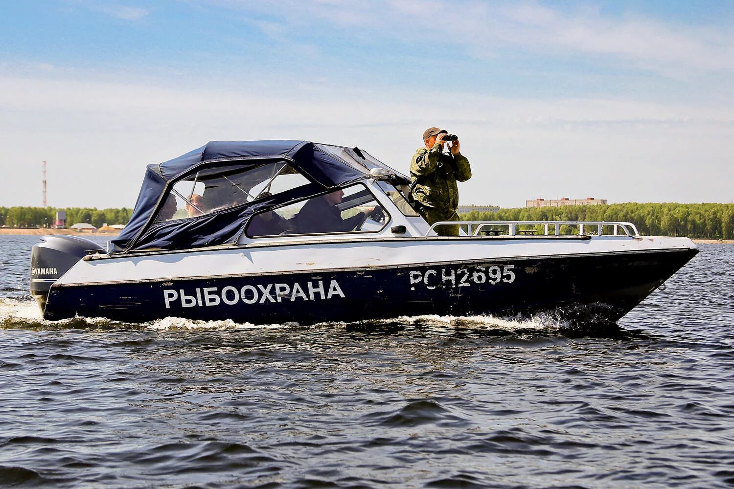 Рыбинспекция. Лодка рыбоохраны. Катер рыбоохраны. Рыбоохрана. Инспектор рыбоохраны.