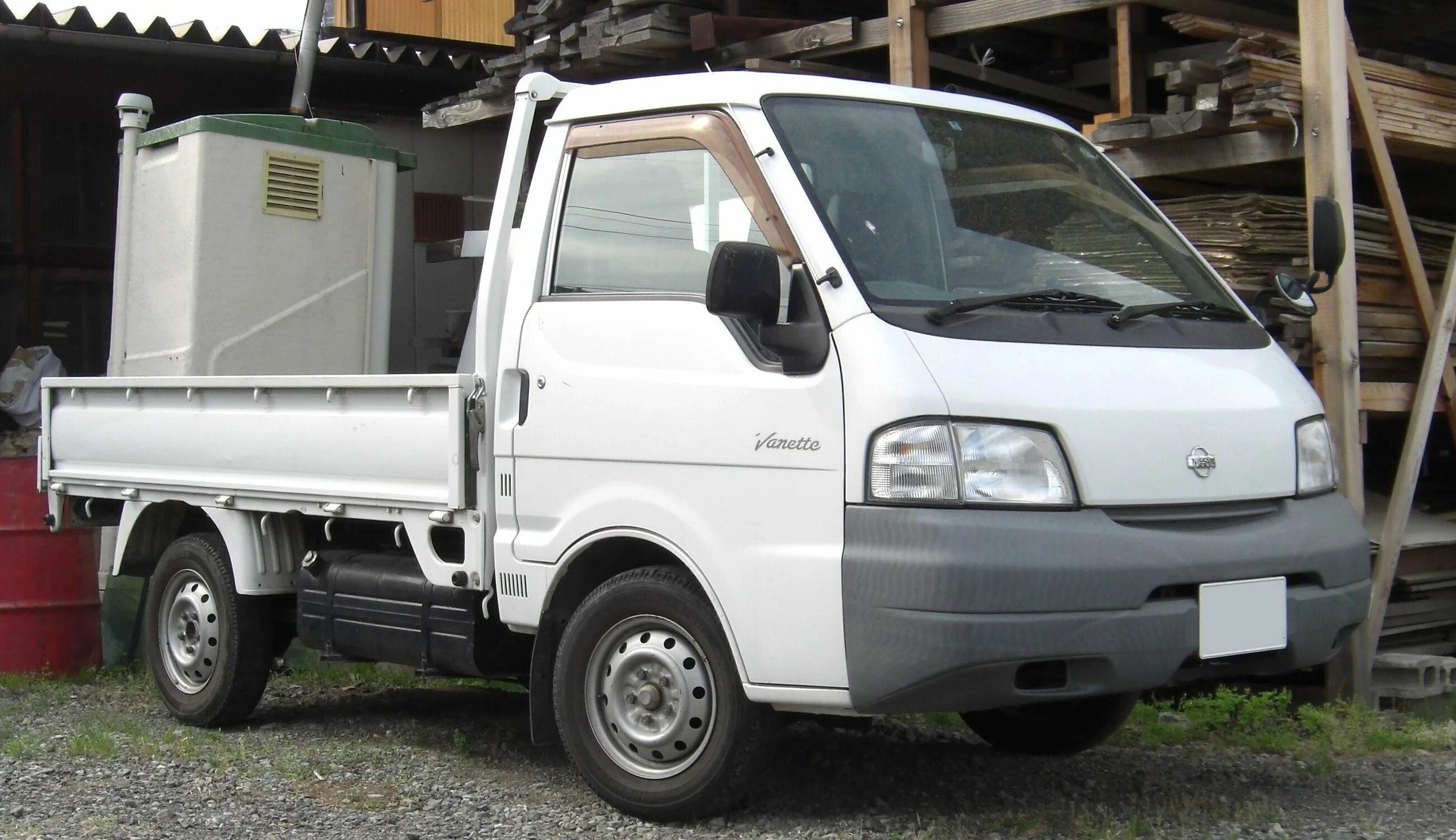 Ниссан ванет грузовик. Ниссан Ванетте грузовик 4х4. Nissan Vanette бортовой грузовик. Nissan Vanette Truck 1999. Ниссан Ванетта 4 ВД.