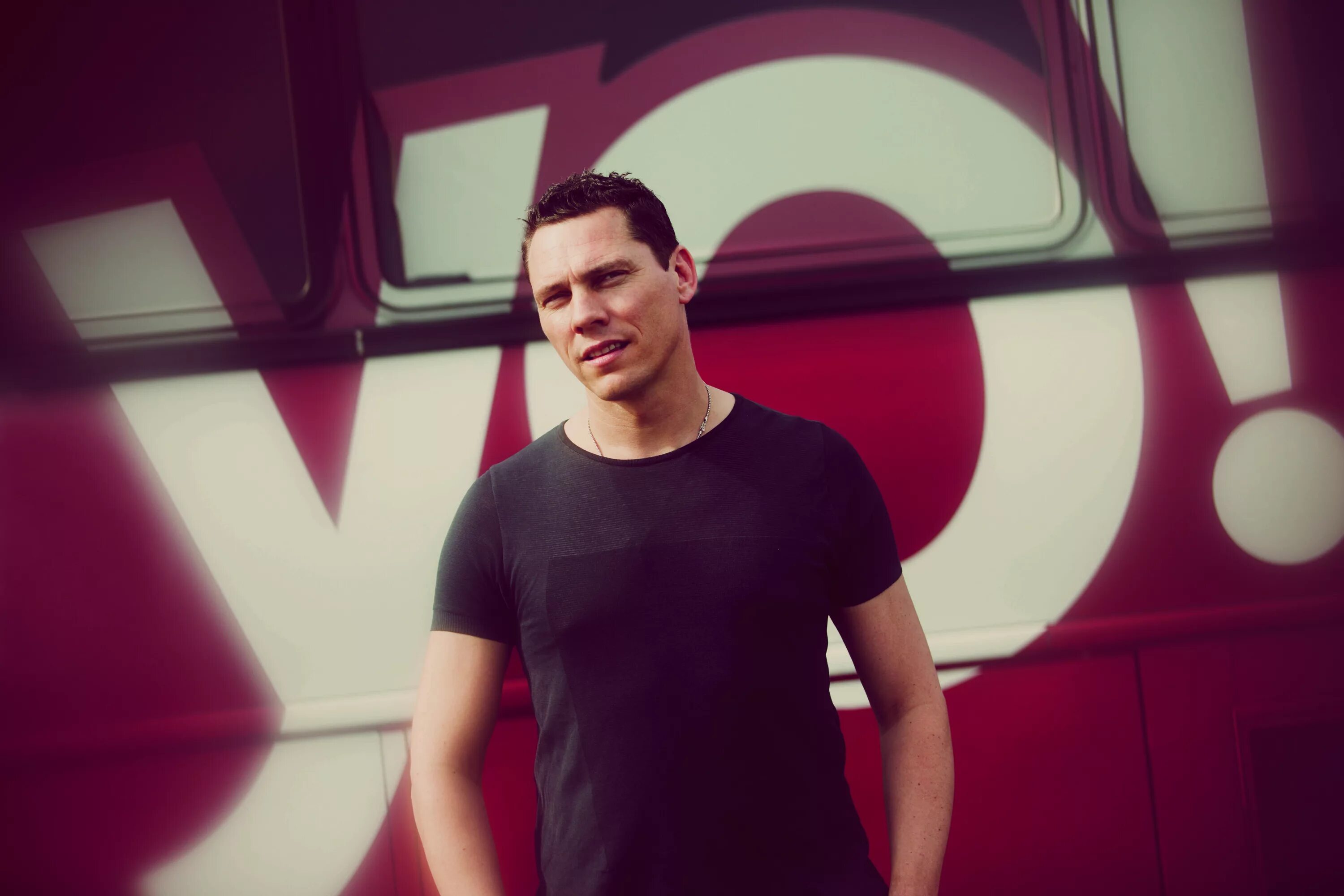 Tiesto. DJ Tiësto. Тиесто фото.