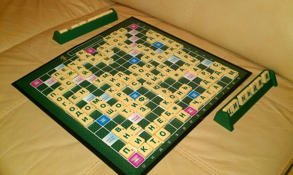 Скрабл на русском. Скрэббл игра. Scrabble поле. Игровое поле Скрабл.