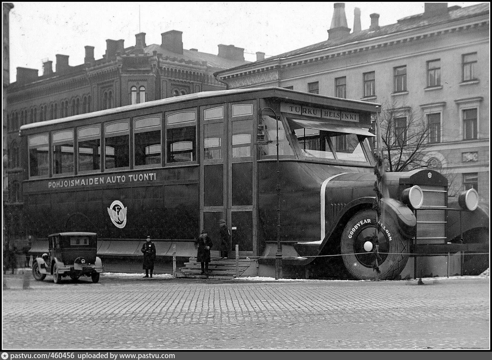 Автобусы гигант ягаз. Яа-2 автобус гигант 1932. Яа-2 ягаз 1934. Яа-2 автобус. Яа-2 ягаз "гигант.
