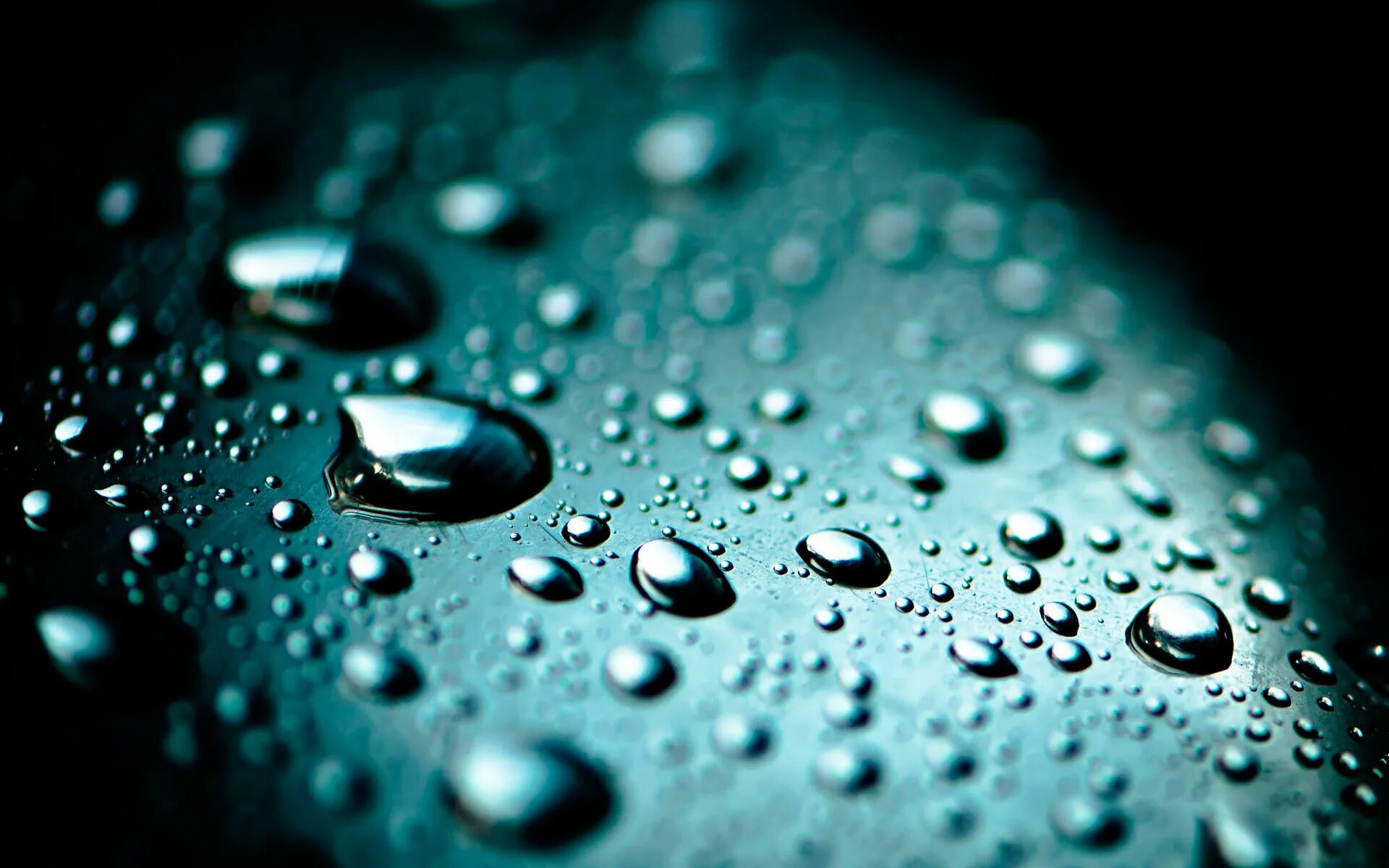 вода. Dripping cold. вода со льдом. брызги воды. сосулька.