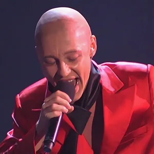 Леонид агутин голос. Шоу голос 10 лет. Голос довольный. Леонид агутин голос. Голос довольный.