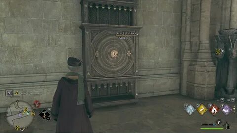 Hogwarts Legacy Daedalian Key location in Grand Staircase.