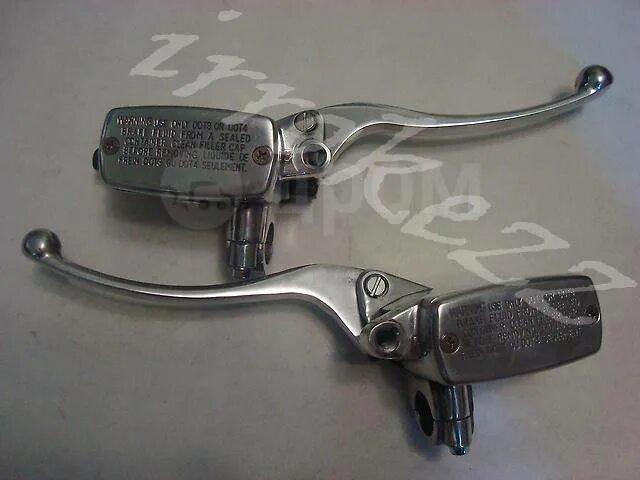 Левым и правым тормозом. Левым и правым тормозом. Tektro ручка тормоза левая tk-ml mt30. Shimano deore v brake. Левым и правым тормозом.