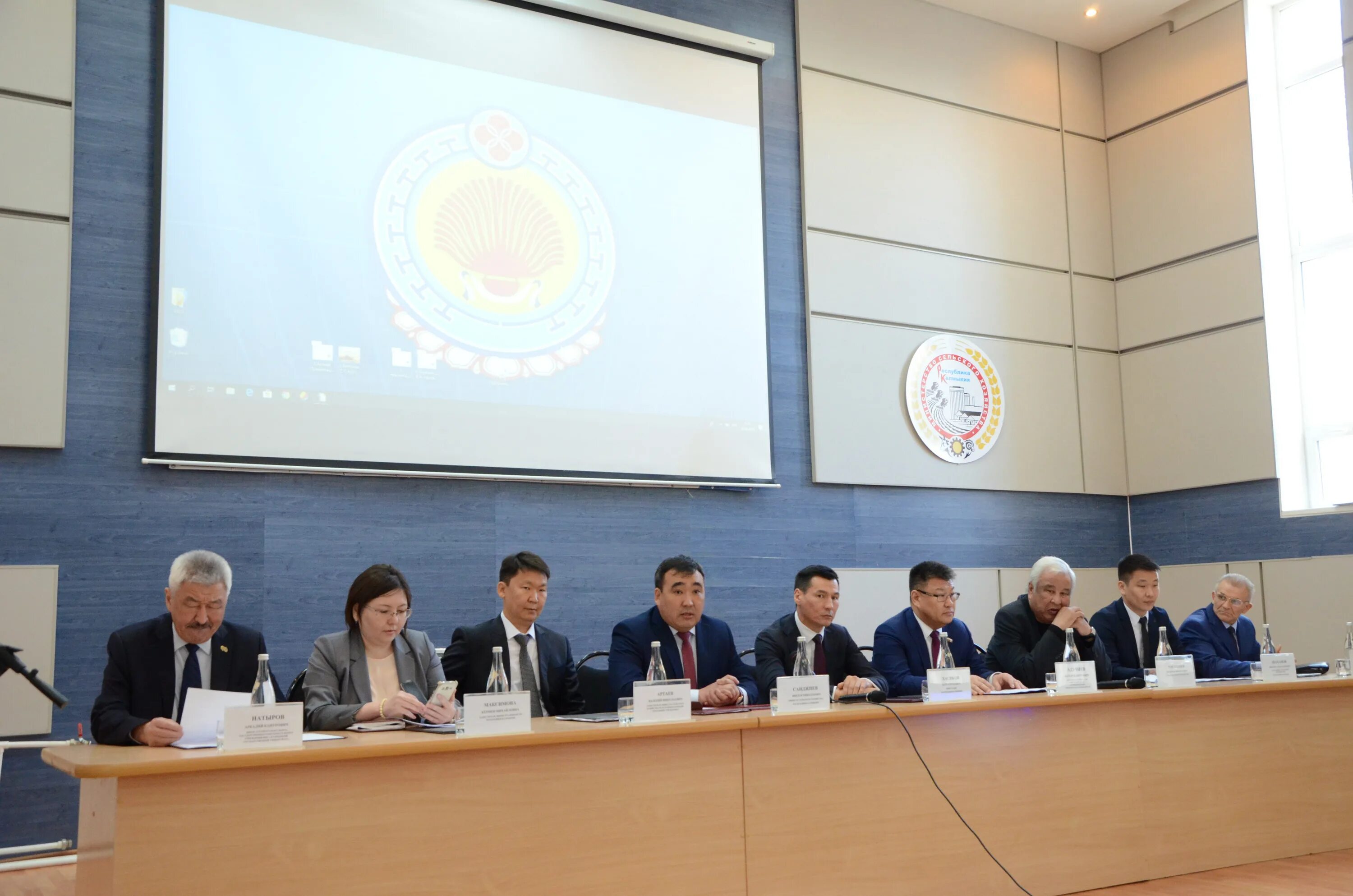 минсельхоз калмыкии адрес. гуикс мсх калмыкии. управление ветеринарии республики калмыкия. санал адьяев калмыкия. заместитель министра сельского хозяйства республики калмыкия.