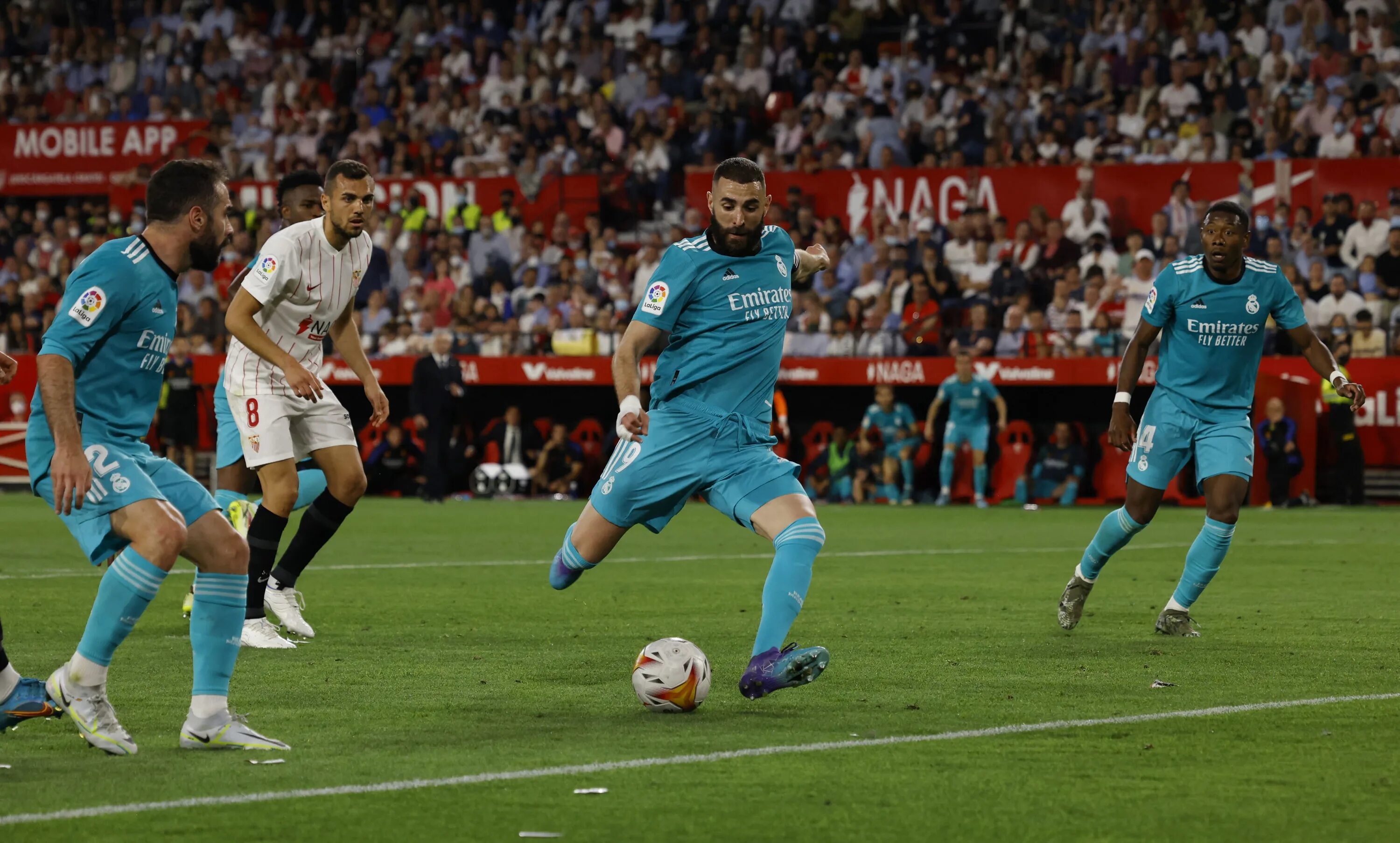 Реал Мадрид Севилья. Матч Реал Севилья. Севилья Реал 2-3. Sevilla vs real Madrid.