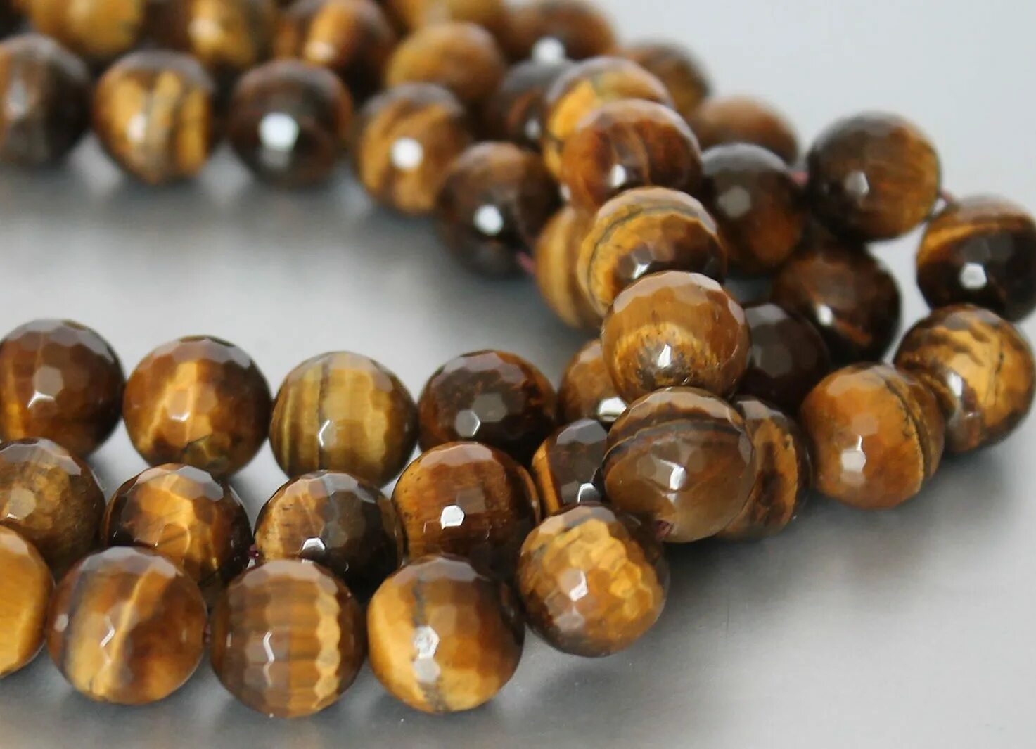 коричневый полудрагоценный камень. коричневый полудрагоценный камень. коричневый камень как называется. коричневый камень как называется. минерал карнеол коричневый.