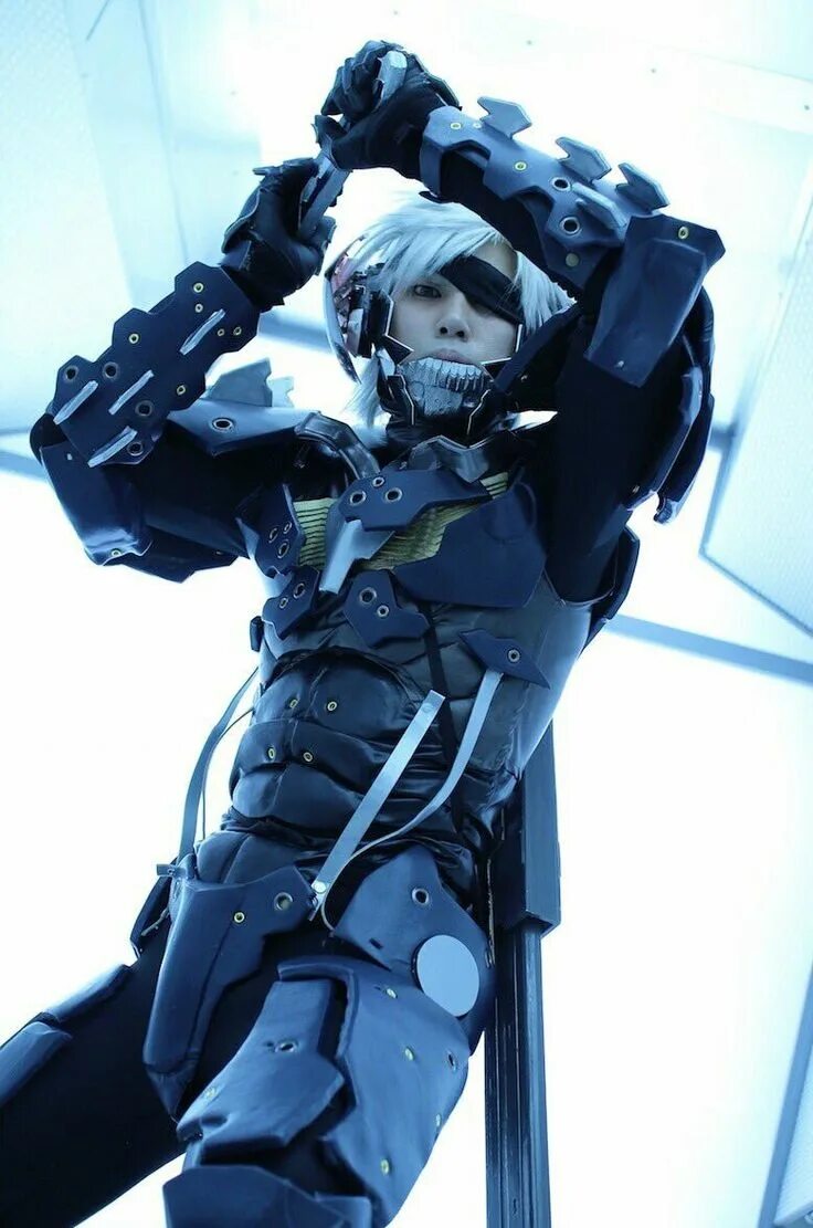 Raiden cosplay. Mgr Райден в костюме. Raiden Metal Gear. Raiden Metal Gear Cosplay. Raiden Metal Gear Rising Cosplay.