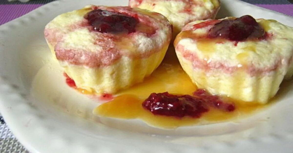 Творожное суфле с яблоками. Рыбное суфле. Суфле творожное паровое. Куриное суфле. Суфле из творога.