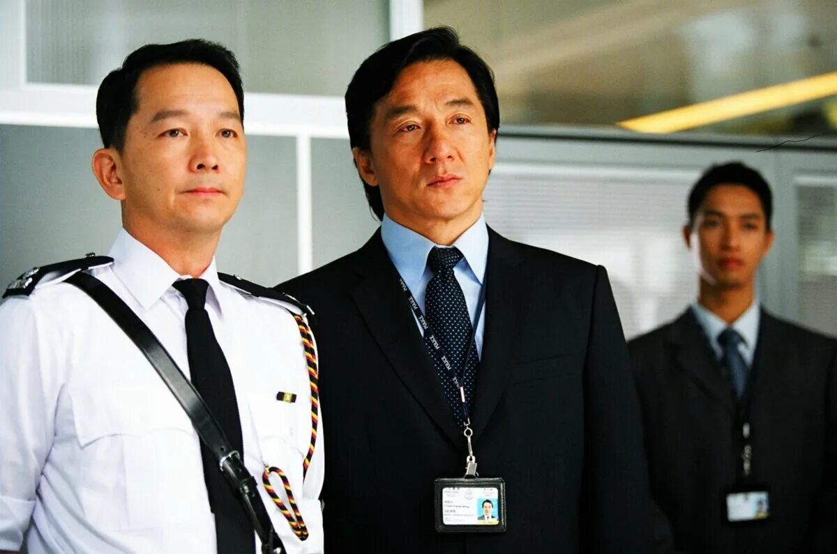 Полиция описание. Джеки чан полицейская история 1. Стих про полицейского для детей. Презентация на тему профессия полиция. Новая полицейская история фильм 2004 джеки чан.