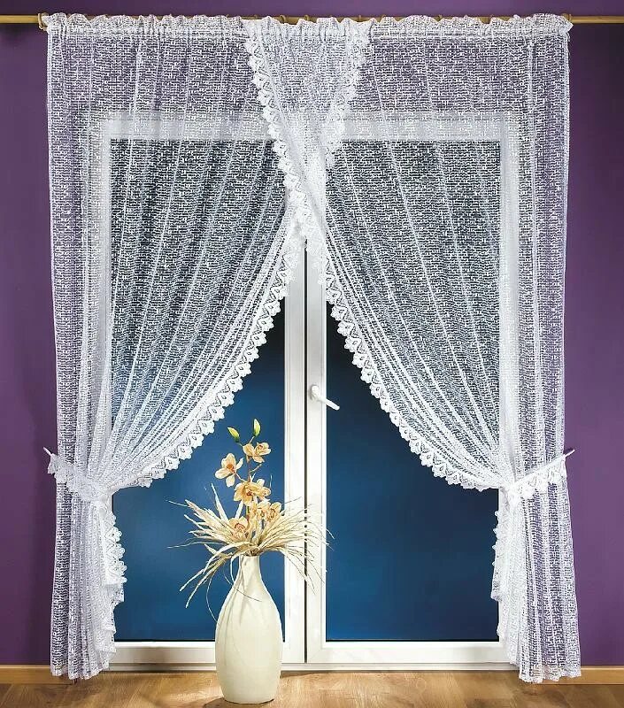 красивая тюль на окнах. тюль в интерьере. тюль в зал без штор. шторы на угловое окно. красивая тюль на окнах.