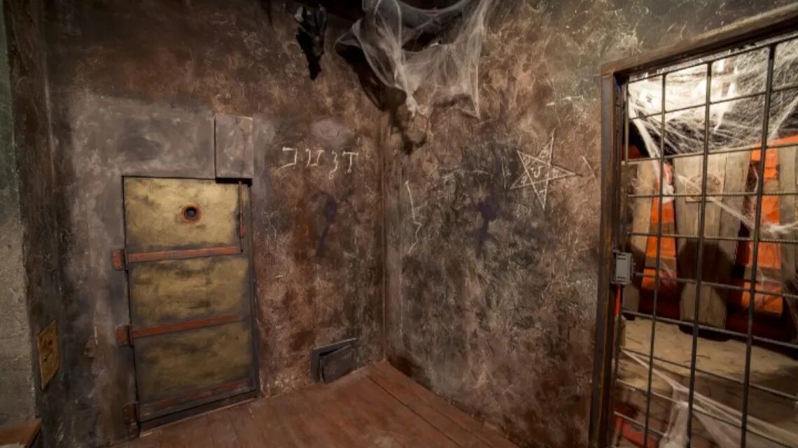 квест склеп. квест склеп. страшный квест склеп в архангельске. квест похороненные заживо. квест в склепе.