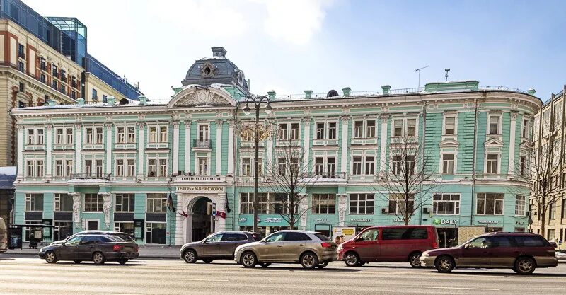 Тверская 6 театр. Постниковский Пассаж Тверская улица. Тверская ул., 5/6. Театр имени Ермоловой Москва. Тверская 5/6 театр Ермоловой.