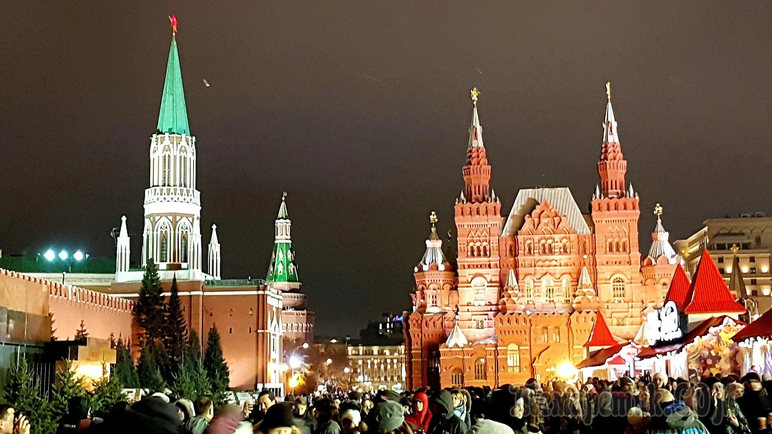 Kremlin обращения. Спасская башня Московского Кремля. Москва Кремль красная площадь. Москва красная площадь Кремль президента. Кремль красная площадь 2022.