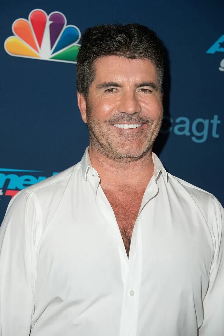 Simon cowell. Саймон Коуэлл. Simon Cowell 2021. Саймон Коуэлл британский телеведущий. Коуэлл MTV.