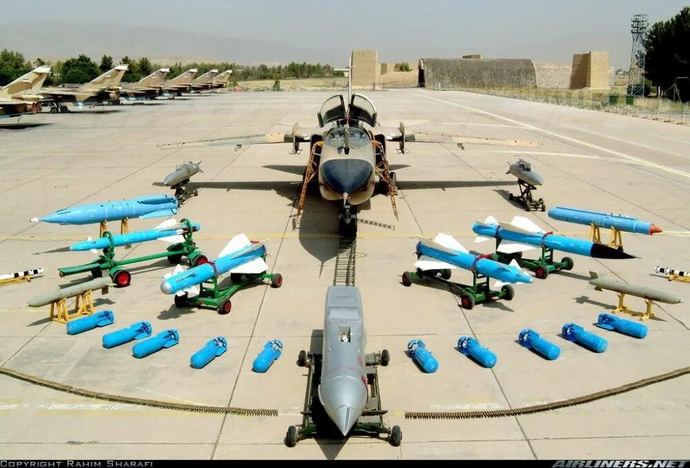 Фабы вкс россии. Iran Air Force Су-24mk. Су 24 и Су 27. Су-24 Су-25 Су-27. Су-24 бомбардировщик вооружение.