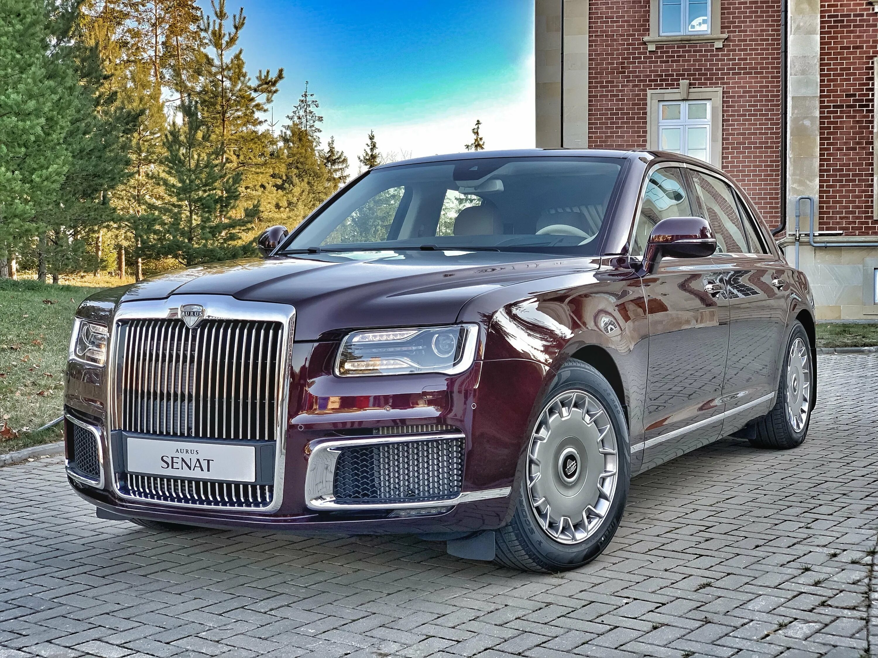 Аурус автомобиль фото производитель. Aurus автомобили комендант. аурус сенат комендант. aurus-4124 комендант. кроссовер aurus komendant.