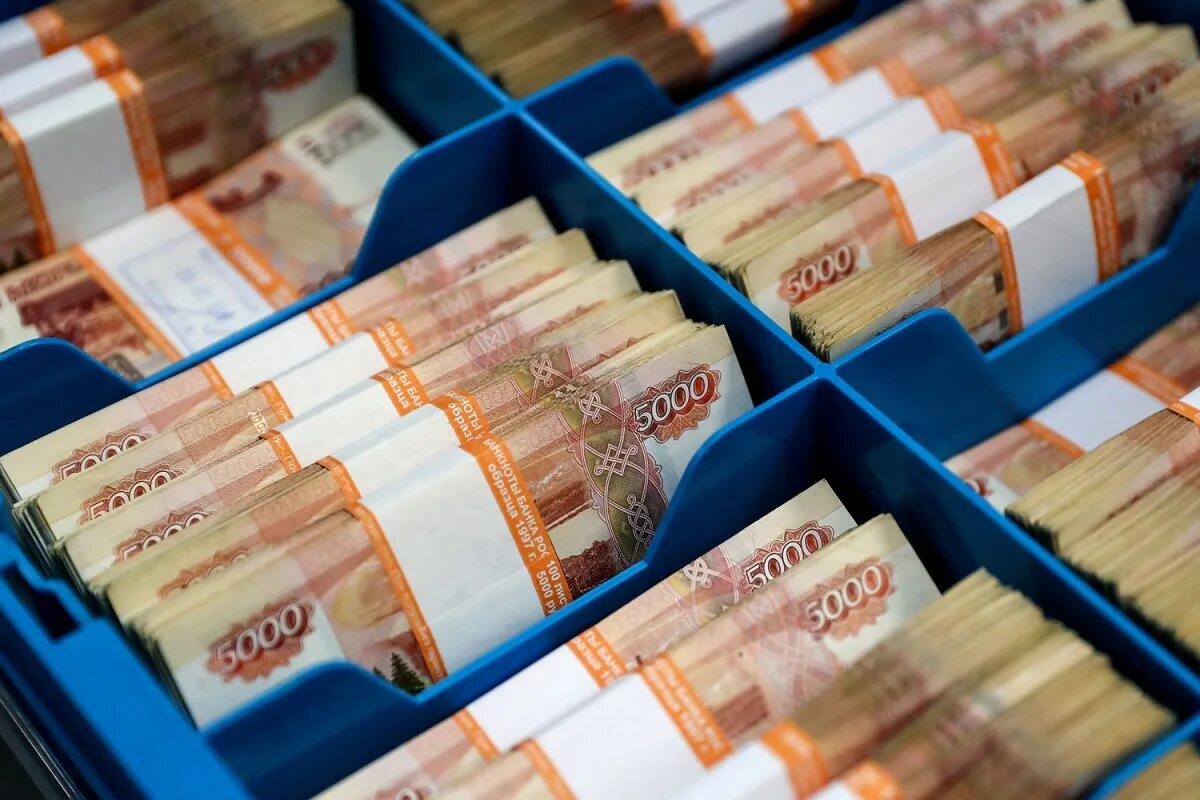 3000000 миллиона рублей. Пачка денег. Банковские пачки денег. Большие деньги пачками. Деньги рубли.