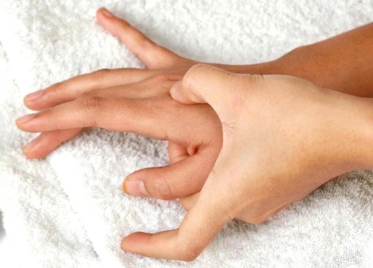 Мудра большой и безымянный. Болит подушечка на ладони. Линия сердца к среднему пальцу. Линии на пальцах ладони. Чешется между указательным и средним пальцем.