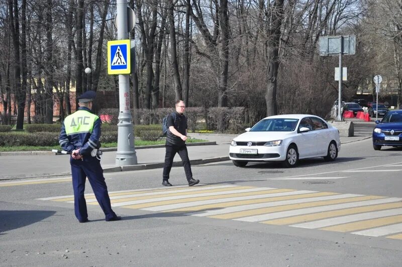 Движение по пешеходному переходу штраф. Мероприятие пешеход ГИБДД. Оперативно профилактическое мероприятие пешеход. Профилактическое мероприятие пешеходный переход. Нарушители ПДД.