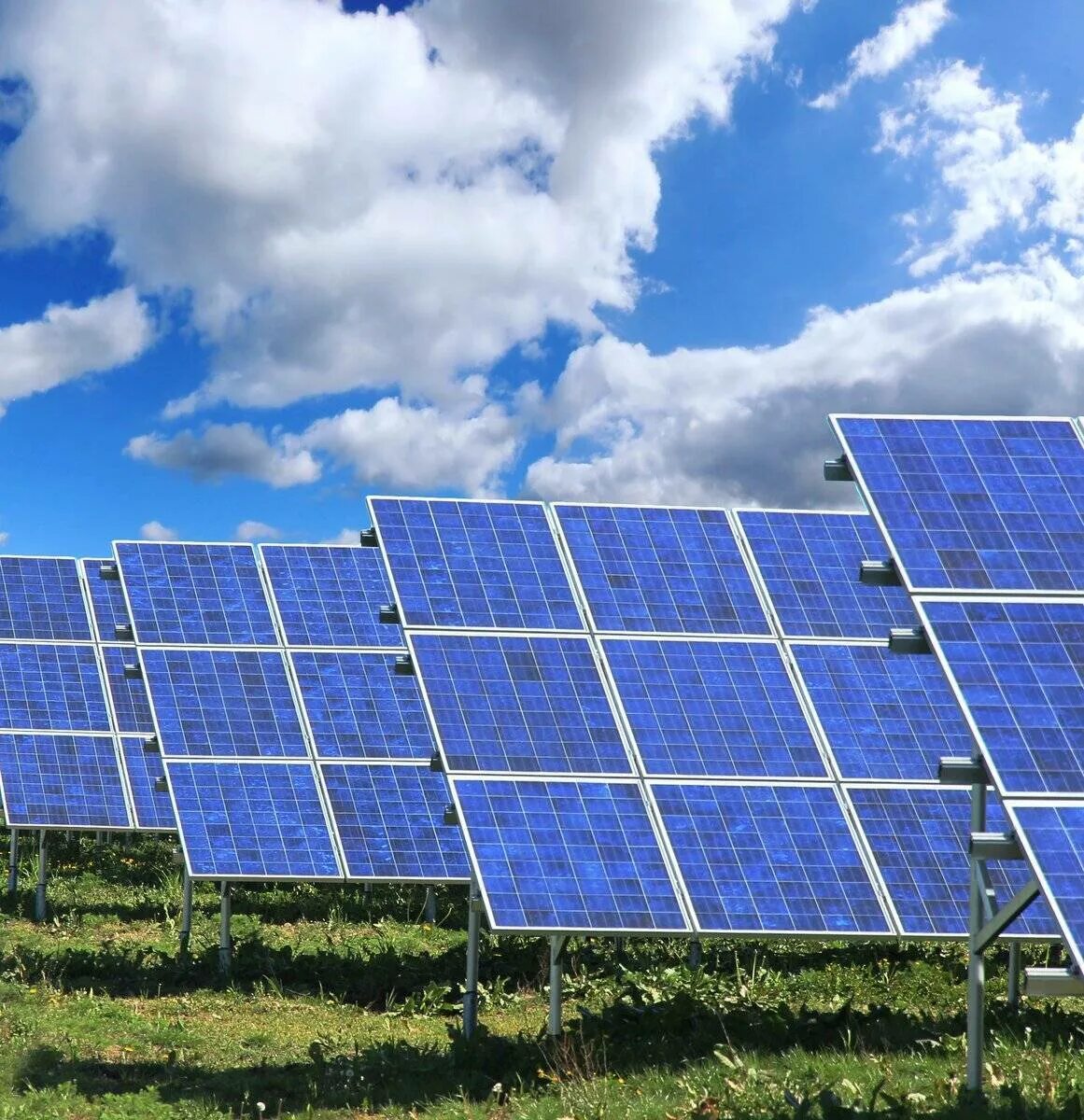 Солнечные батареи фото. Солнечная энергия. Солнечная Энергетика. Солнечные батареи на земле. Проектирование солнечных электростанций.